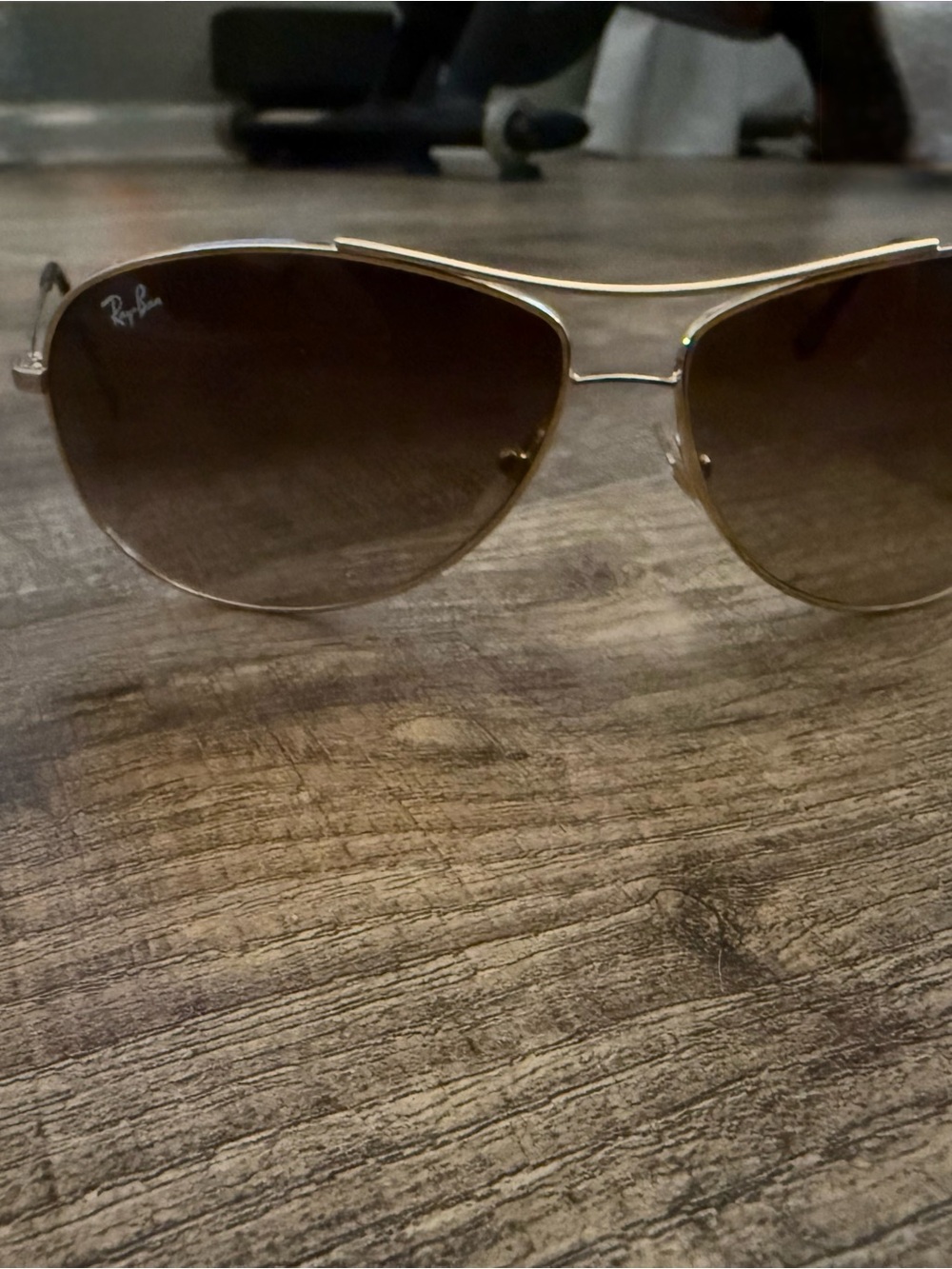Ray-Ban Gold Frame Sunglasses with Brown Lenses - Picture 2 of 2